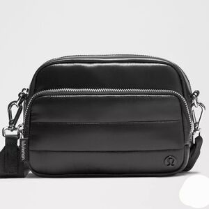 LULULEMON Everywhere Crossbody Bag. Wunder Puff. Black. 2L
